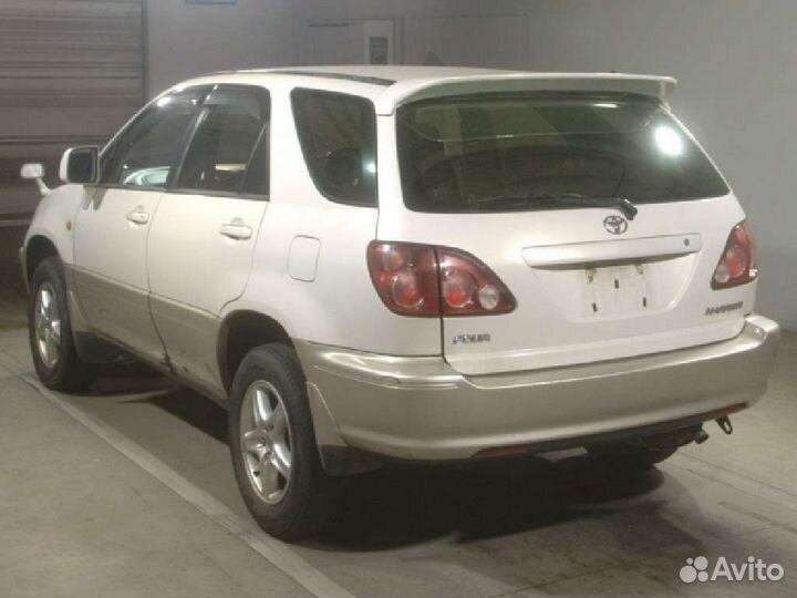 Подкрылок 52591-48010 на Toyota Harrier SXU15W 5S