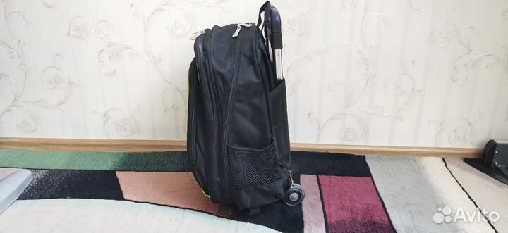 Детский рюкзак для спорта и отдыха на колёсиках