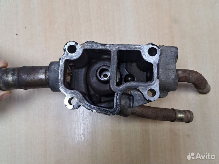 Корпус термостата Nissan primera p12 1,8 QG18