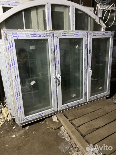 Пластиковое окно 135(в) х200(ш)