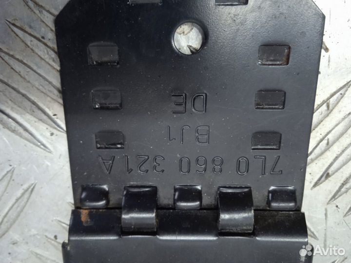 Б/У Противоткатный упор Volkswagen Touareg 7L6 AXQ