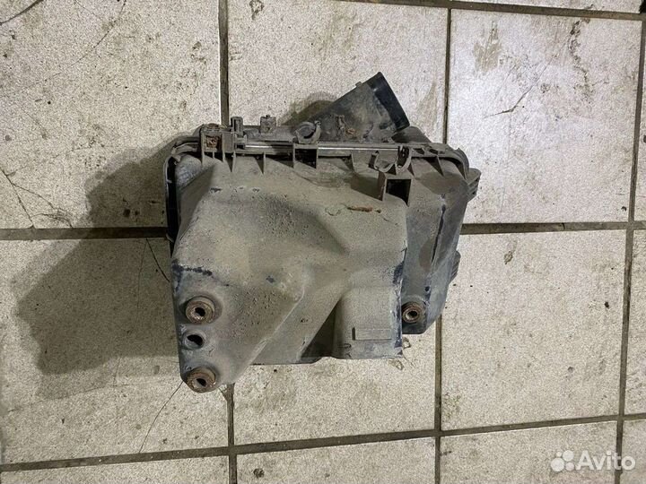 Корпус воздушного фильтра toyota camry 30