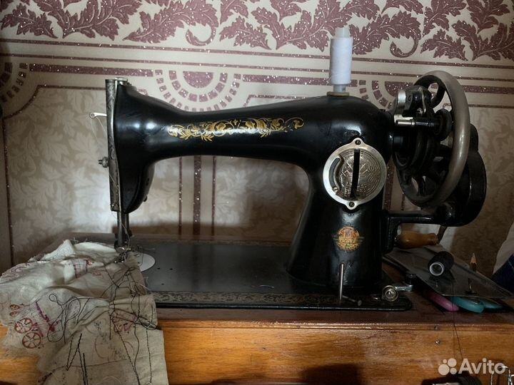 Швейная машина пмз им. Калинина