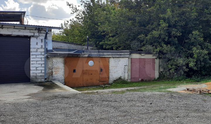 Гараж, > 30 м²