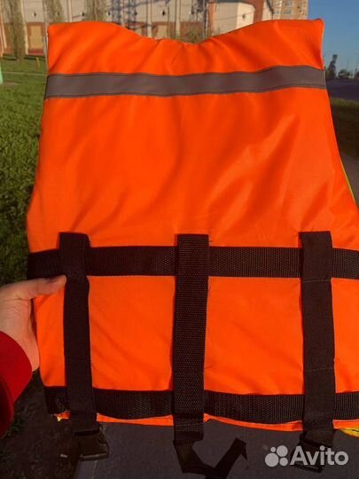 Спасательный жилет SurfSecure Pathfinder 100