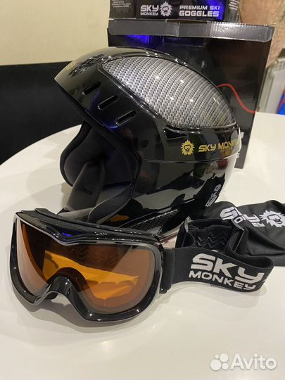 Горнолыжный шлем с очками