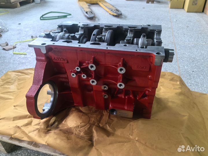 Двигатель новый Cummins 2.8 шорт блок