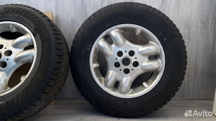 R16 Matador MP 30 Sibir Ice 2 215/70, PCD 5x114.3 DIA 64.1