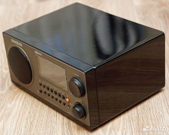 Радиоприемник Sangean WR-2