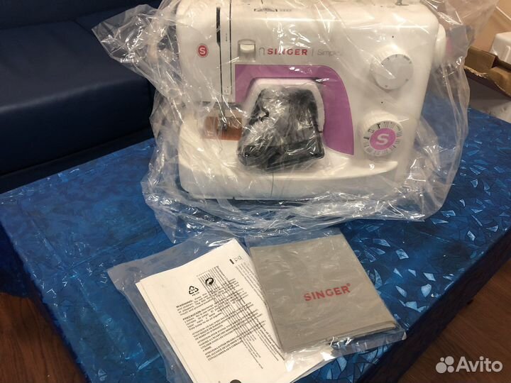 Швейная машина Singer 3223