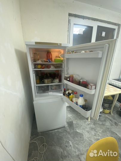 Холодильник бу indesit