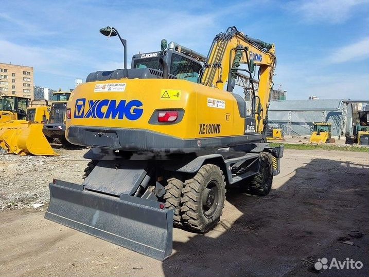 Колёсный экскаватор XCMG XE180WD, 2023