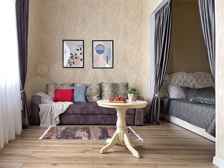 2-к. квартира, 80 м², 1/3 эт.