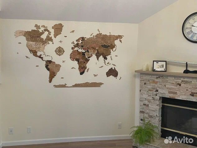 Карта мира из дерева