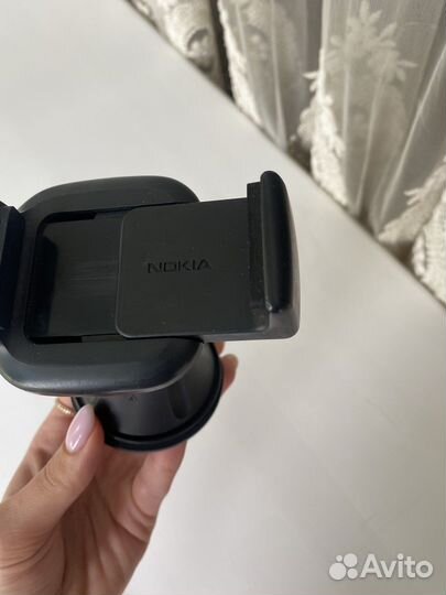 Держатель для телефона в машину