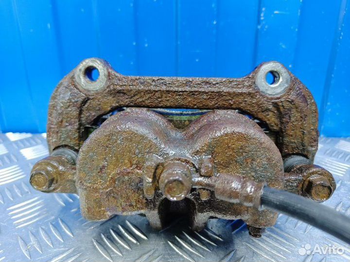 Суппорт передний правый Kia Sorento 2 XM 2.2 D4HB