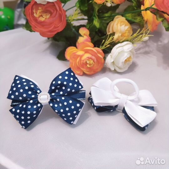 Бантики для волос школьные