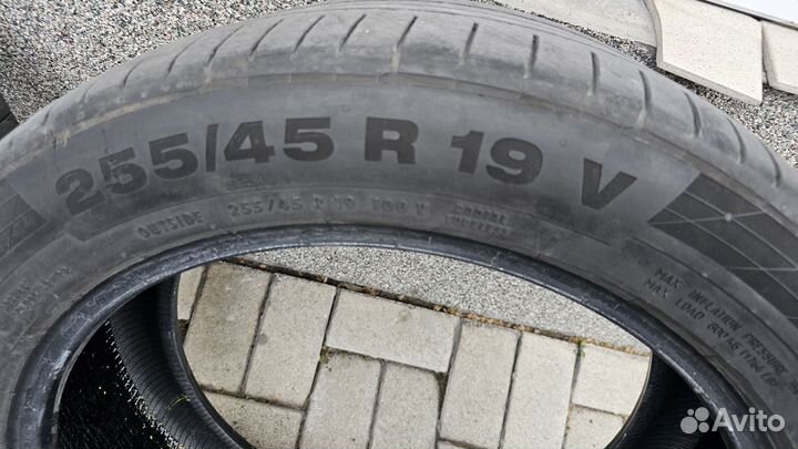 Continental ContiSportContact 5 SUV ContiSeal 255/45 R19 100V