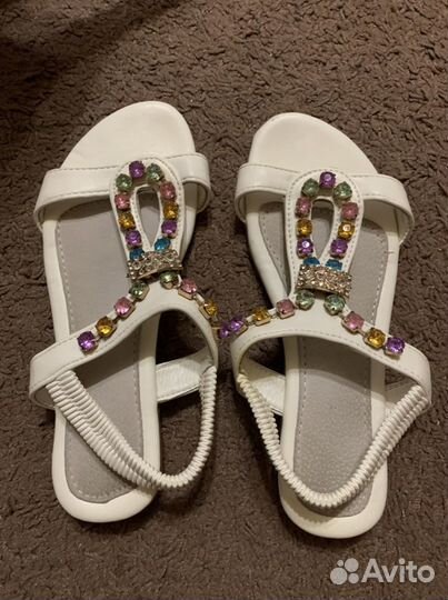 Сандалии для девочки
