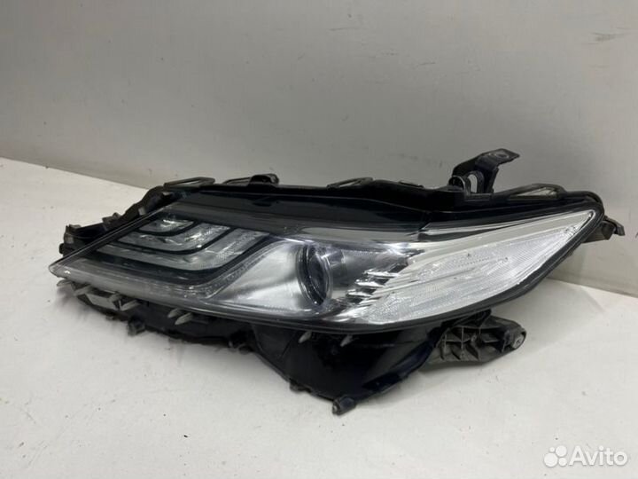 Фара LED передняя левая Toyota Camry V75 2021-2023
