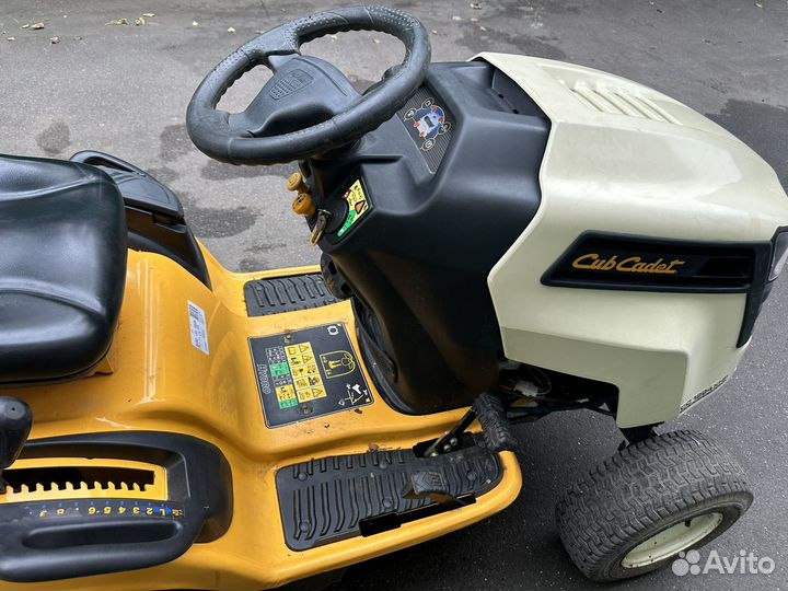 Садовый трактор райдер Cub Cadet CC 1224 KHP