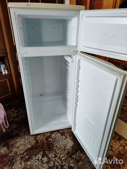 Холодильник бу маленький