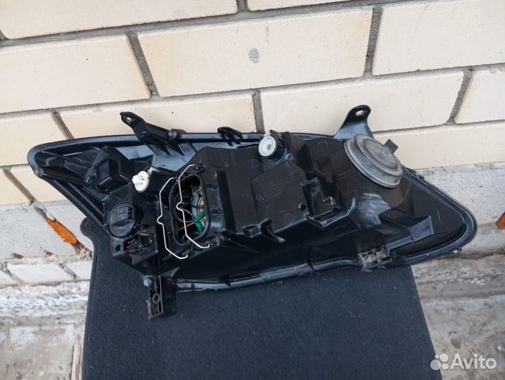 Фара toyota corolla 120