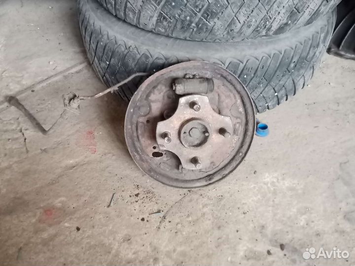 Щит тормозной с блок подшипником и цилиндром