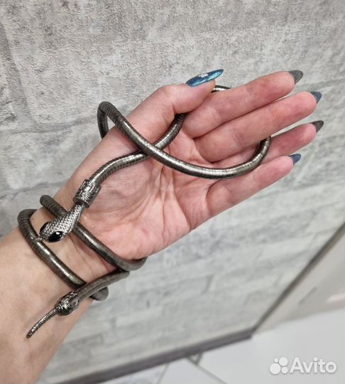 Браслет-колье и винтажные серьги в виде змеи
