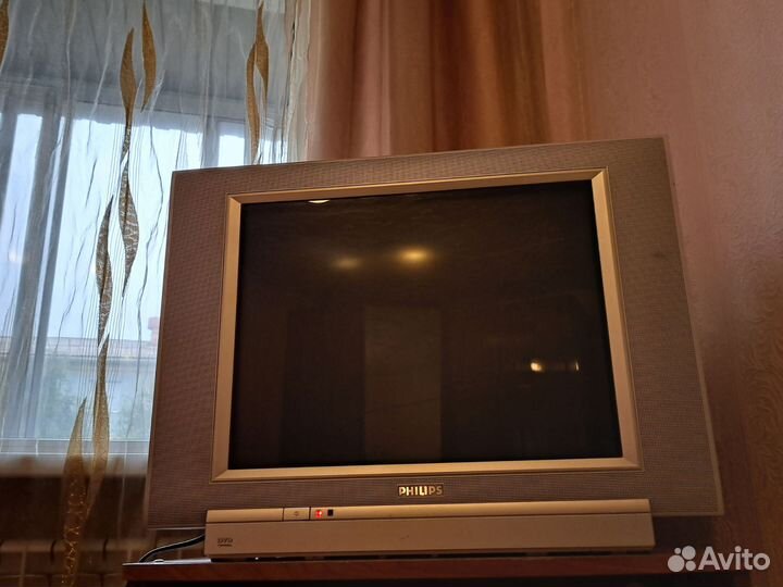 Телевизор philips диагональю 54см