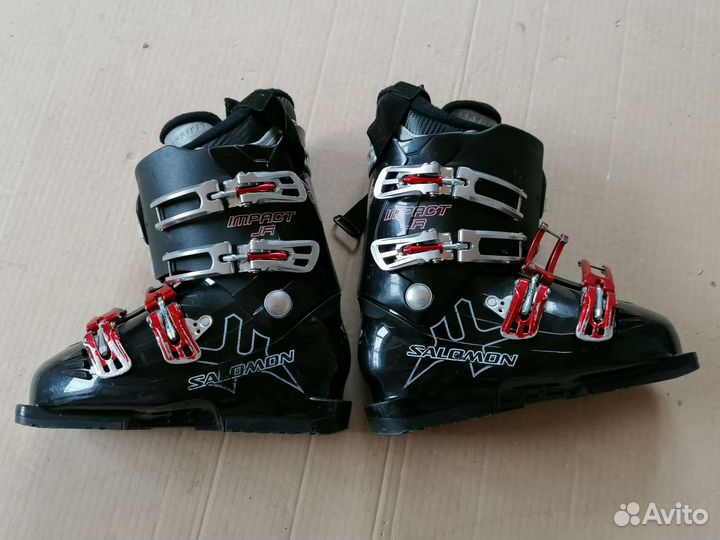 Горнолыжные ботинки