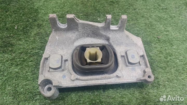 Опора (подушка) кпп Renault Duster 2015