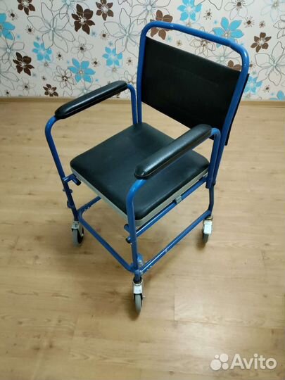 Кресло-коляска с санитарным оснащением