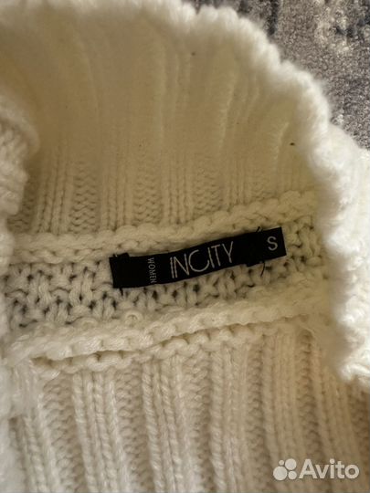 Свитер теплый