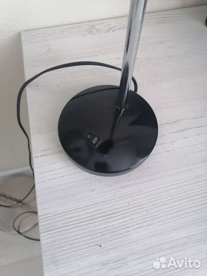 Лампа настольная