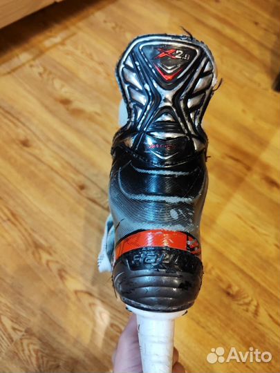 Продаю хоккейные коньки bauer vapor x2.9