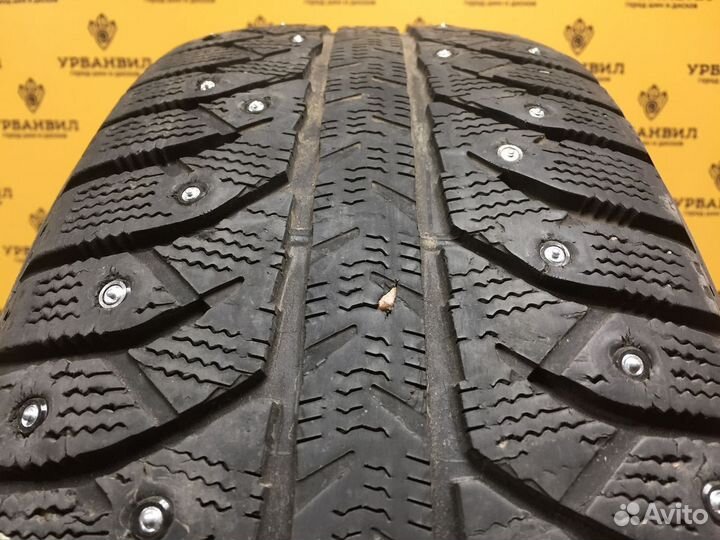 Bridgestone Ice Cruiser 7000 225/65 R17 106T