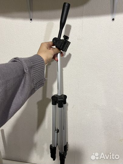 Штатив для фотоаппарата