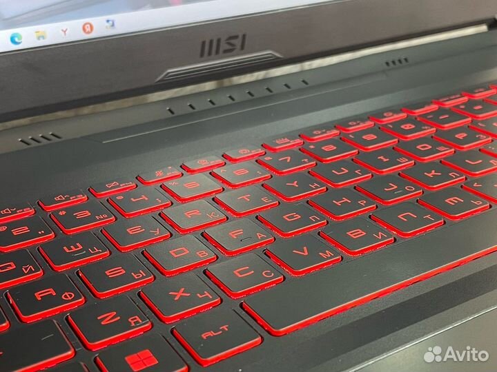 Ноутбук MSI Katana17.3