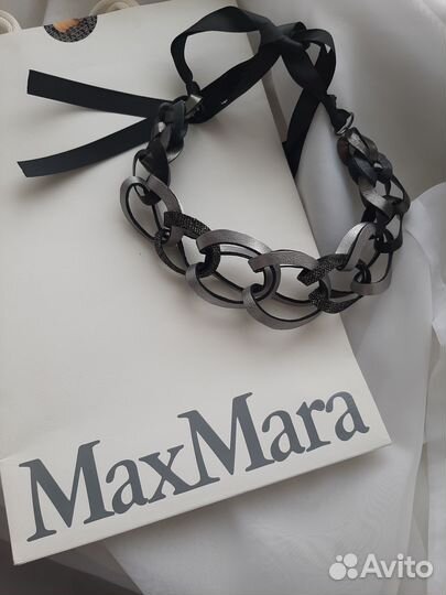 Ожерелье, колье MaxMara