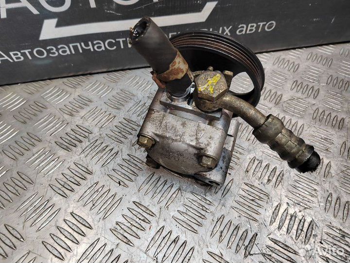 Насос гур Nissan Almera N16 1.8 QG18