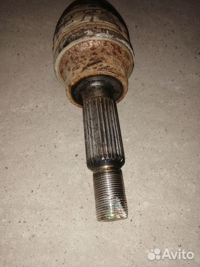 Полуось задняя (приводной вал, шрус) Ford Escape 3