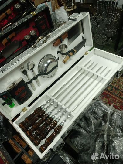 Подарочный набор в деревянном кейсе