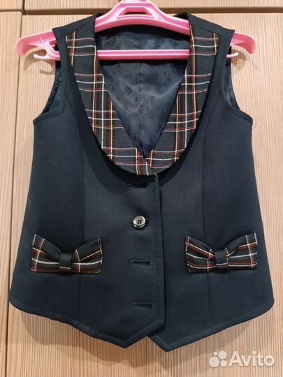 Жилетка для девочки школьная