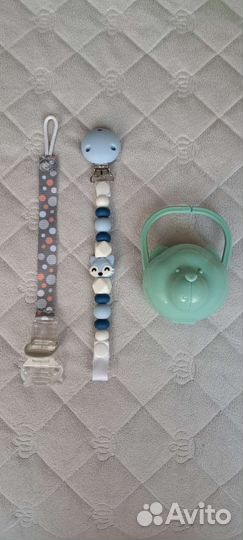 Держатели и контейнер для сосок