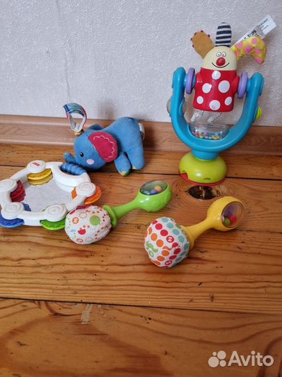 Игрушки набором Fisher Price