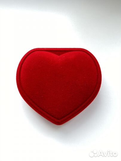 Медаль в бархатной коробке 60 лет