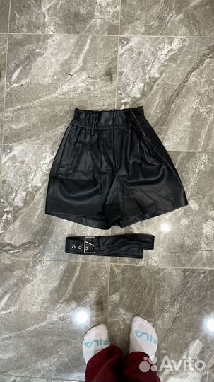 Кожаные шорты