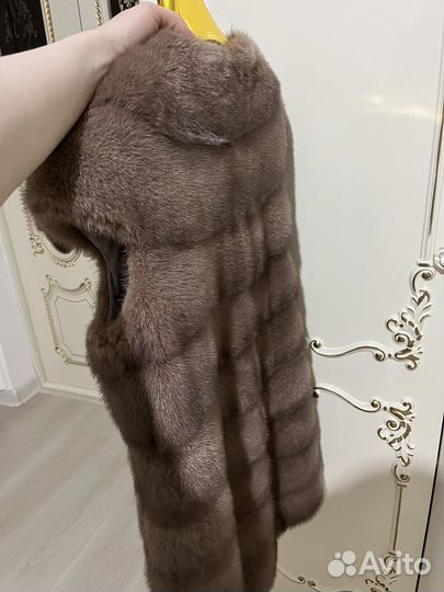 Норковая безрукавка
