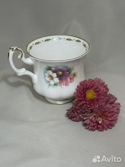 Кофейные чашки Цветок месяца Royal Albert, Англия